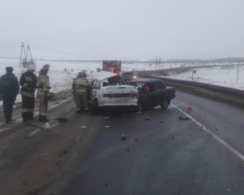 В лобовой аварии в Богородском районе погиб один человек, еще трое ранены