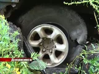 Нетрезвый автомобилист на внедорожнике протаранил маршрутный автобус в Дзержинске