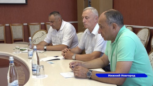 С руководителями белорусских предприятий встретились нижегородские законодатели
